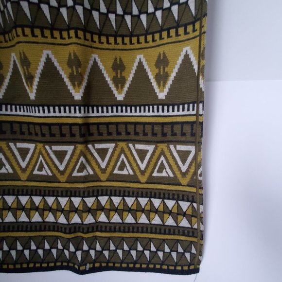 VINTAGE Knit Table Runner Southwestern Decor Cottagey Earthy Olive Green & Black - Picture 3 of 5